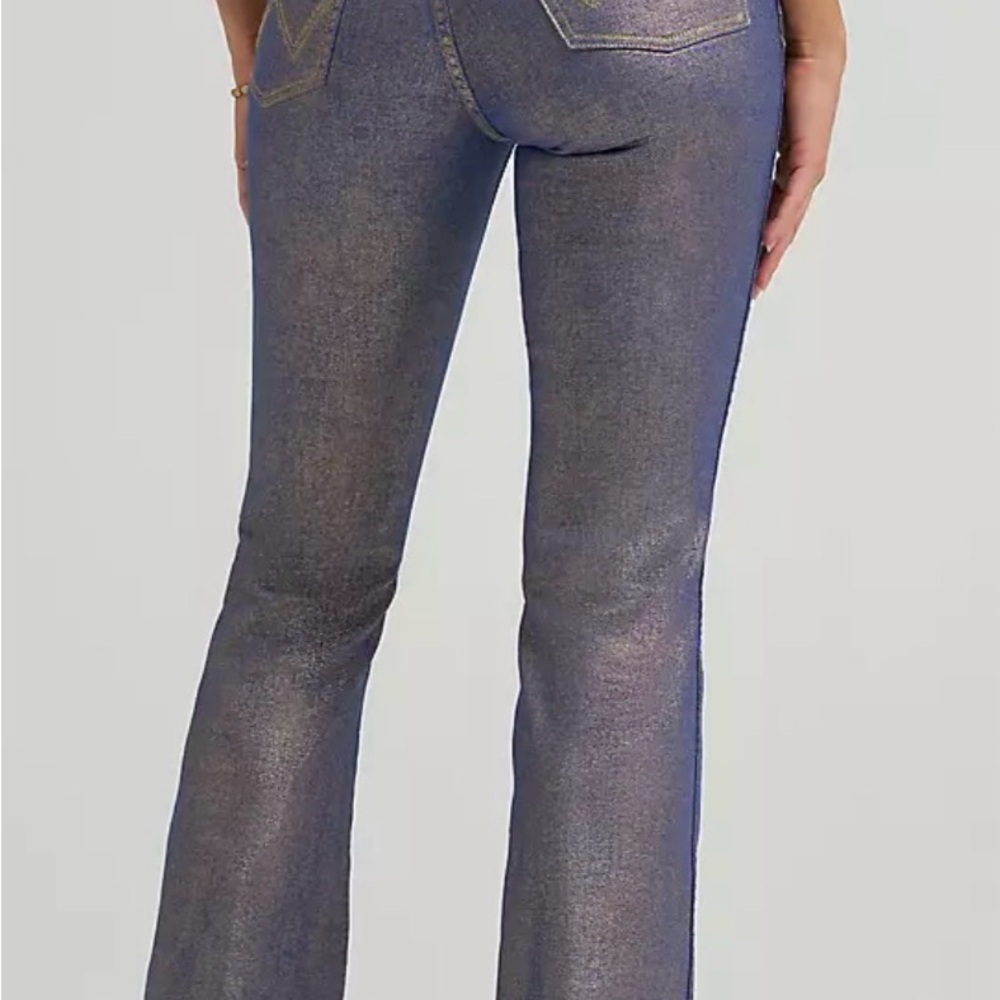 Lainey Wilson Wrangler Collaboration Glitter Flare Jean